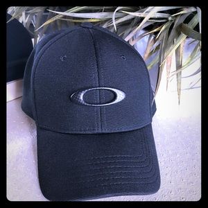 Oakley Hat